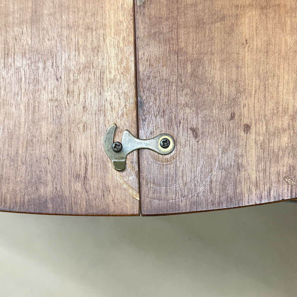 
                      
                        TEAK EXTENSION ROUND TABLE チークラウンドテーブル (501)
                      
                    