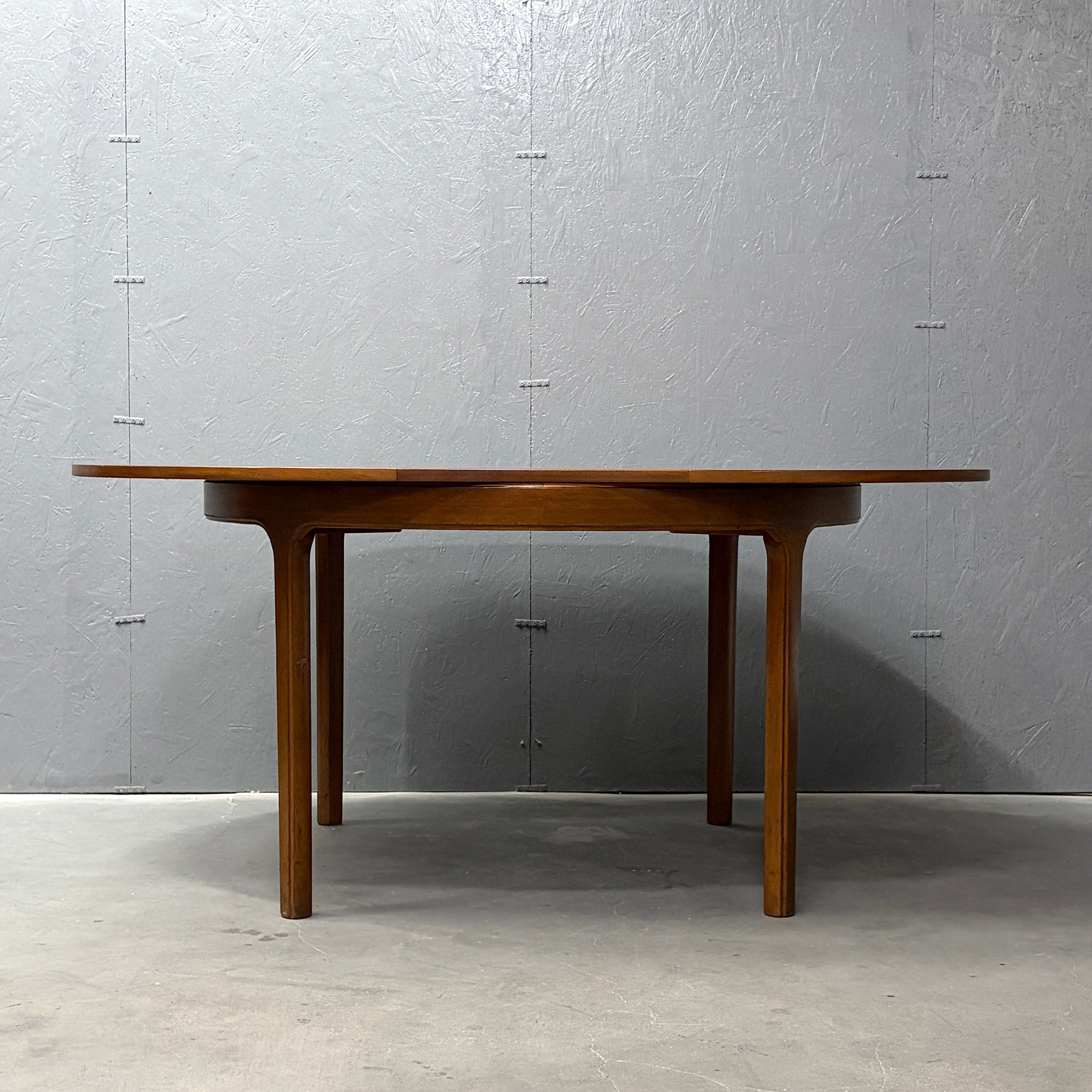 Nathan(ネイサン) / EXTENSION ROUND TABLE エクステンション ラウンド