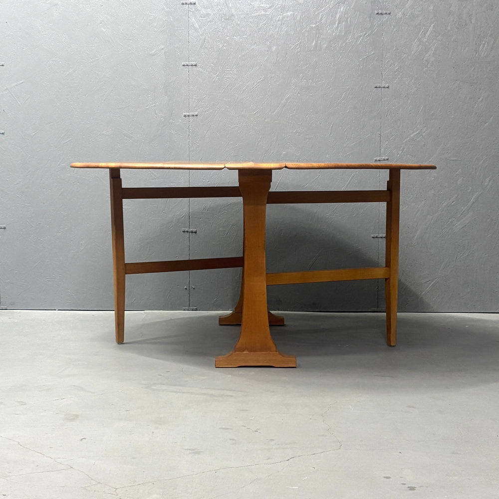 
                      
                        ERCOL(アーコール) / GATE LEG TABLE ゲートレッグ ラウンドテーブル (402)
                      
                    