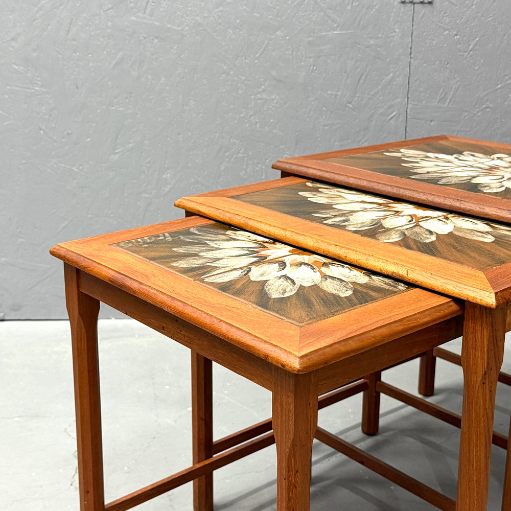 
                      
                        MOBELFABRIKKEN TOFTEN(モーベルファブリッケン・トフテン) / Tiletop nest table タイルトップ テストテーブル (501)
                      
                    