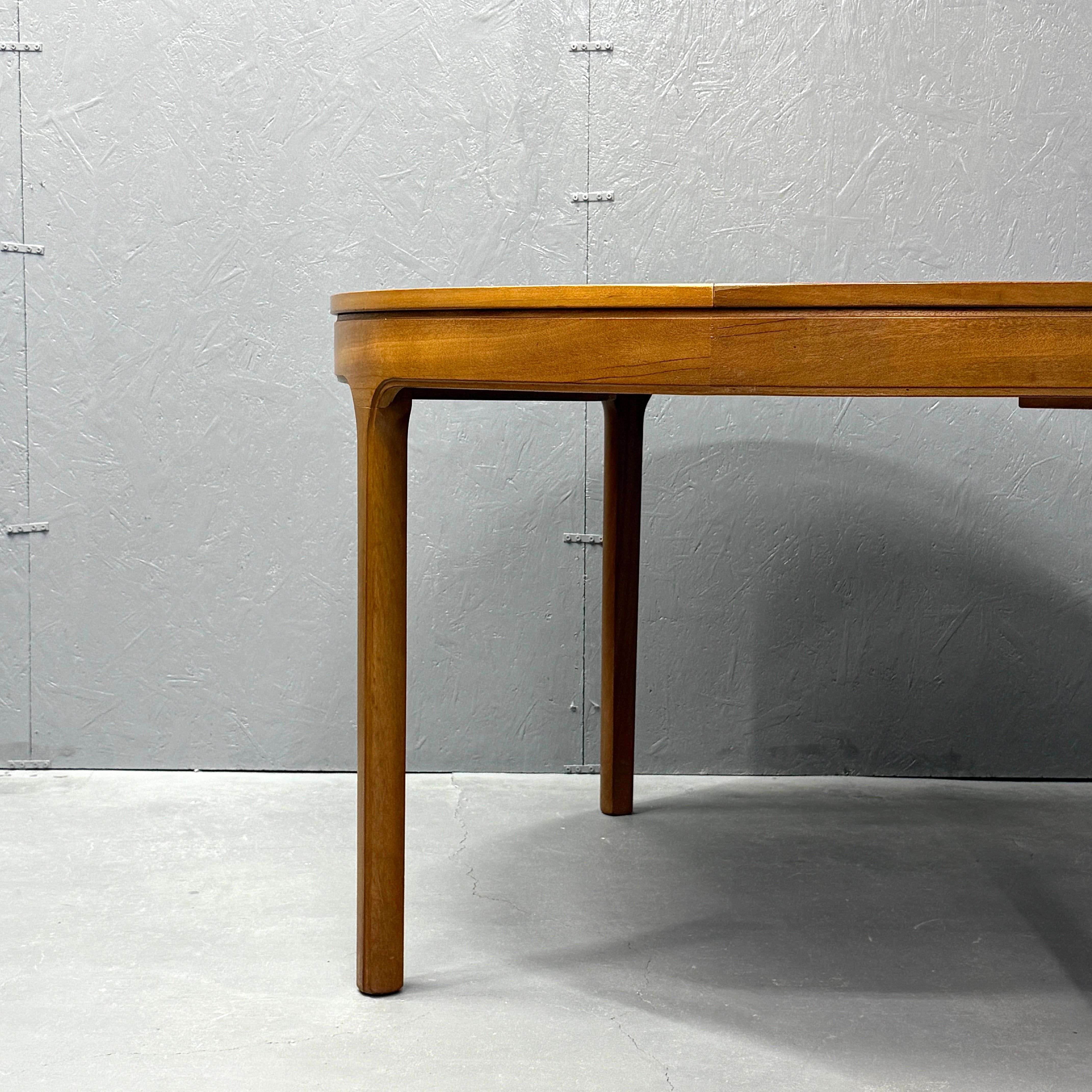 Nathan(ネイサン) / EXTENSION ROUND TABLE エクステンション ラウンド