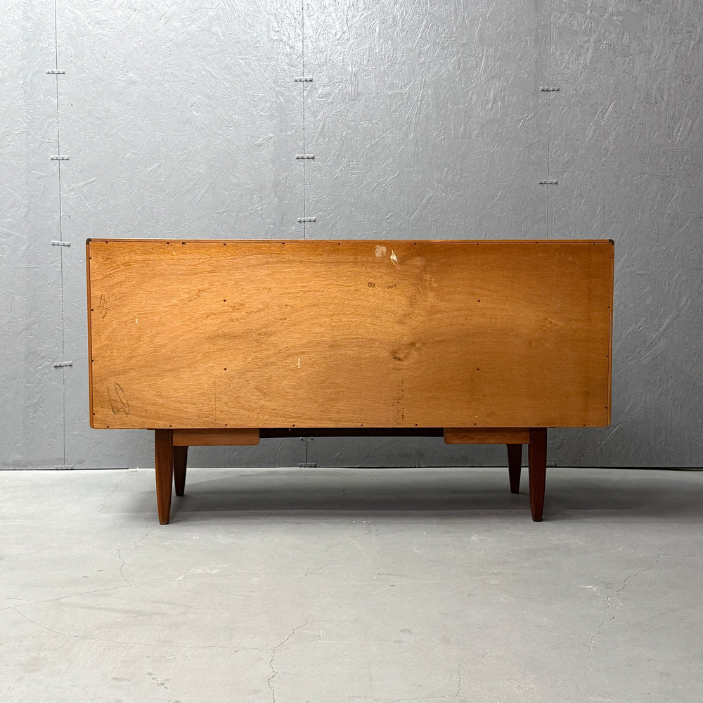 
                      
                        G-PLAN(ジープラン) / Fresco Sideboard フレスコ サイドボード (502)
                      
                    