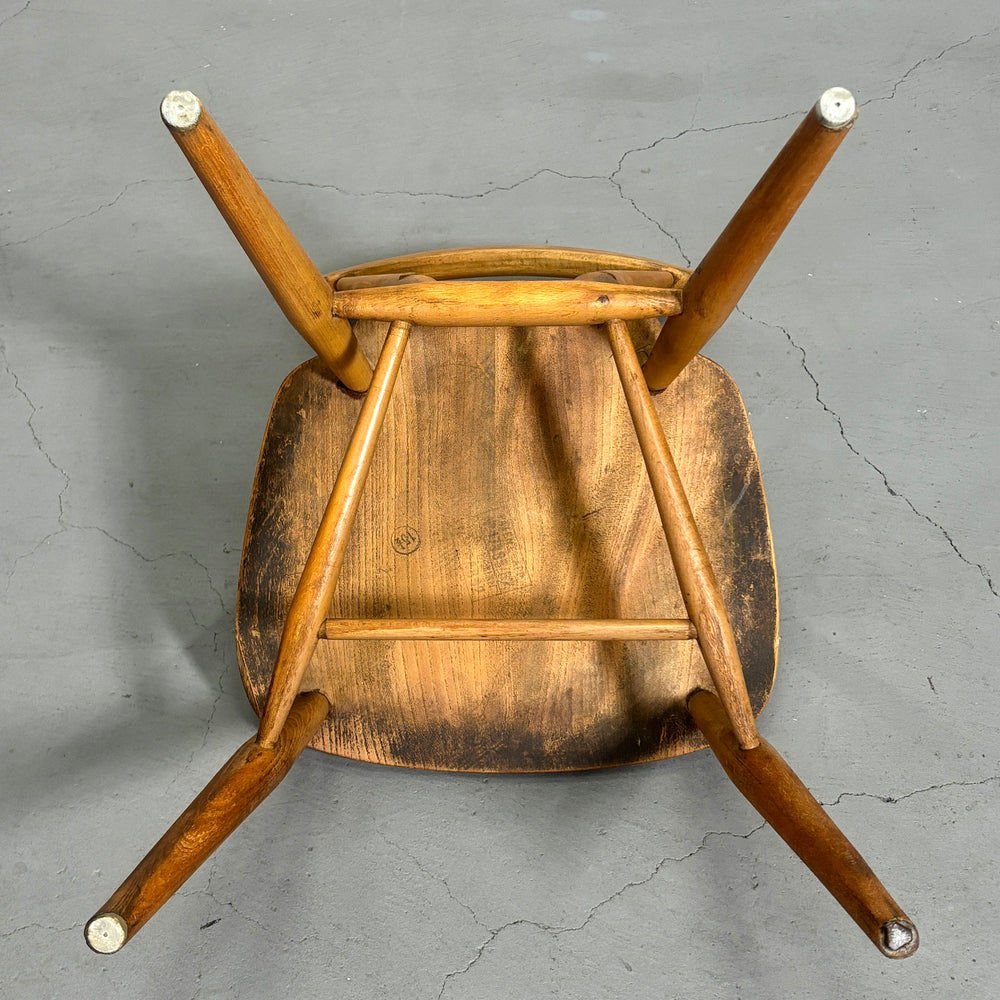 
                      
                        ERCOL(アーコール) / STACKING CHAIR スタッキングチェア (302)
                      
                    