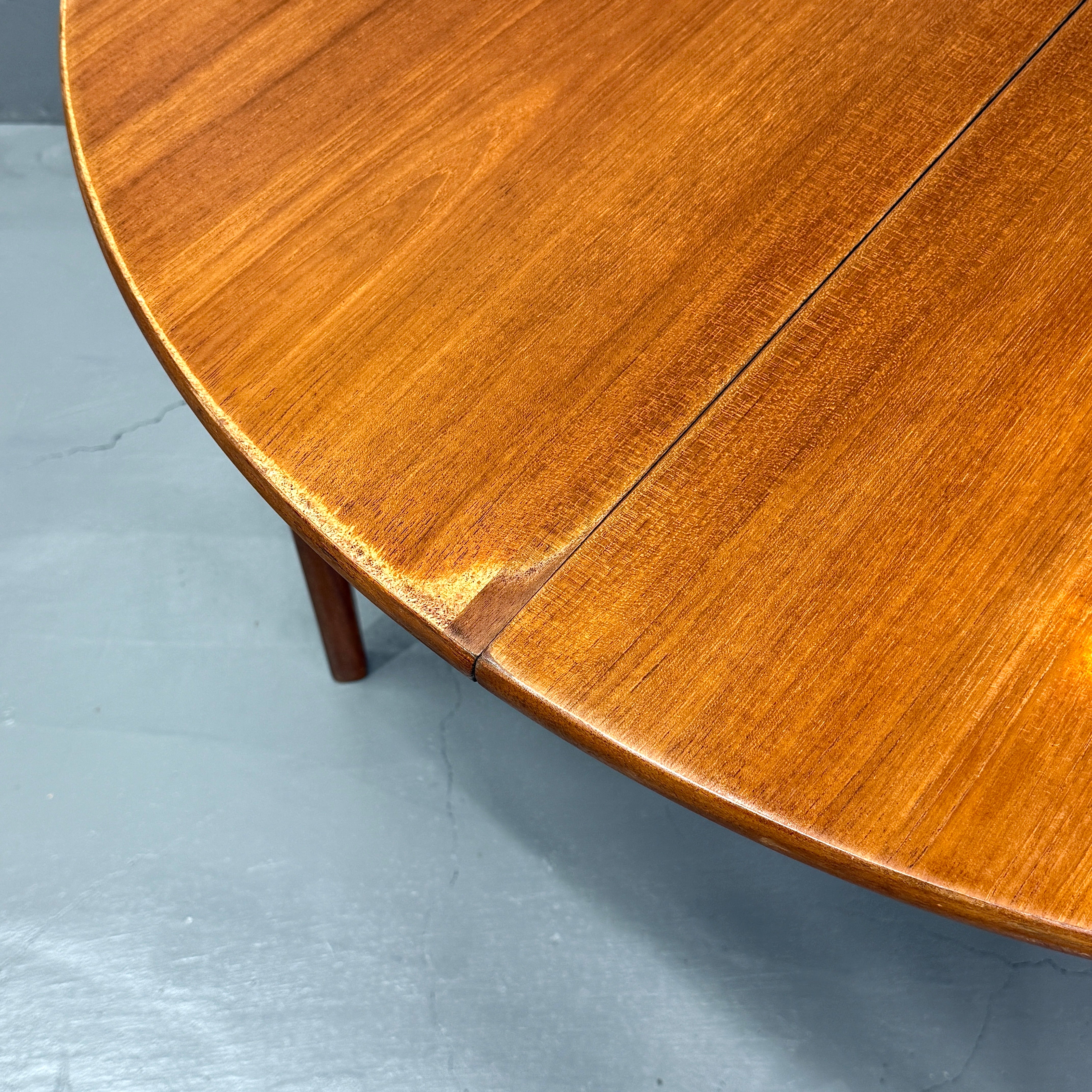 A.H.McINTOSH(マッキントッシュ) / ROUND TABLE ラウンド