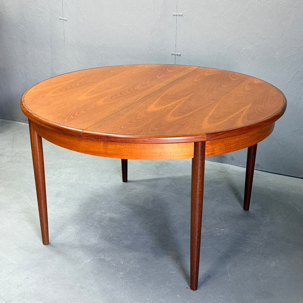 
                      
                        G-PLAN(ジープラン) / Fresco ROUND TABLE フレスコ ラウンドエクステンション ダイニングテーブル (405)
                      
                    
