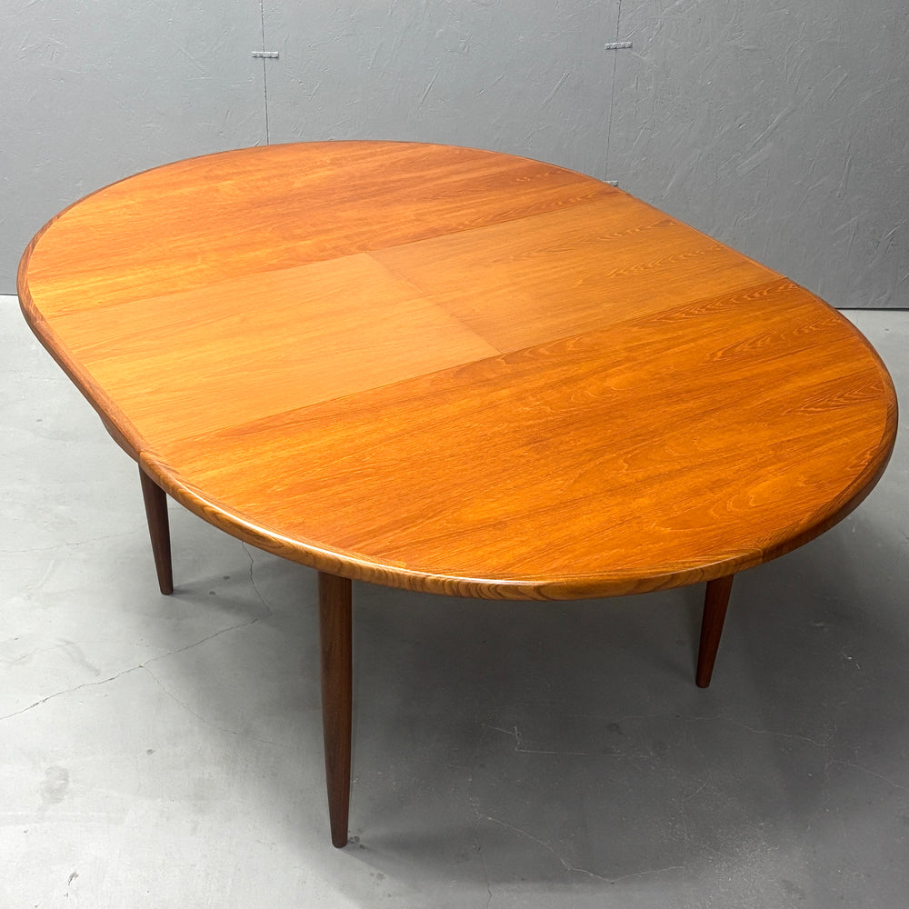 
                      
                        G-PLAN(ジープラン) / Fresco ROUND TABLE フレスコ ラウンドエクステンション ダイニングテーブル (407)
                      
                    