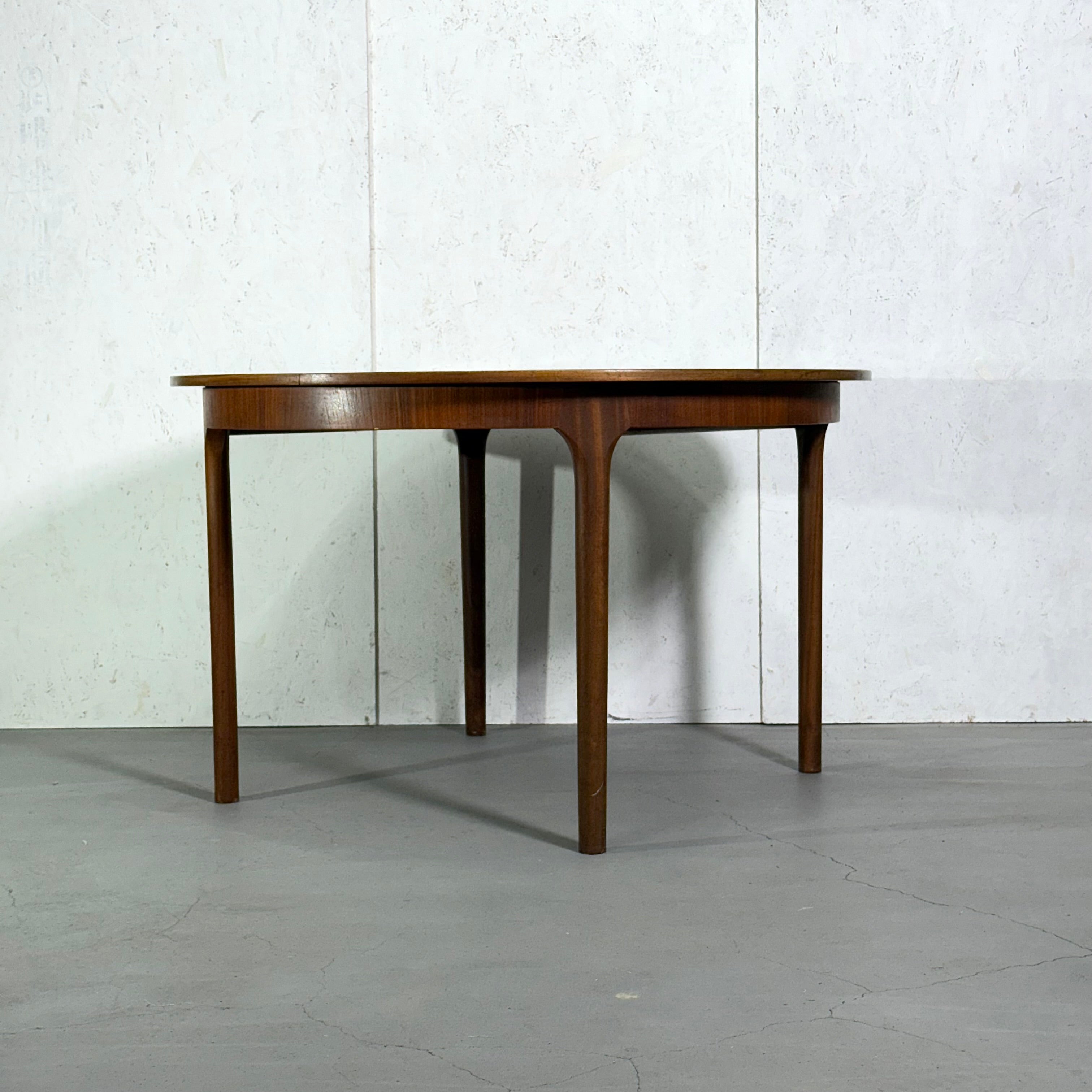 G-PLAN フレスコ ラウンドエクステンション ダイニングテーブル (306)