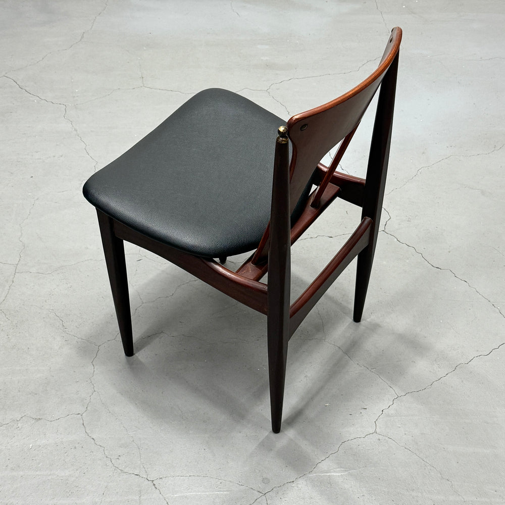 
                      
                        Elliots of Newbury(EON) / DINING CHAIR ダイニングチェア (2)
                      
                    