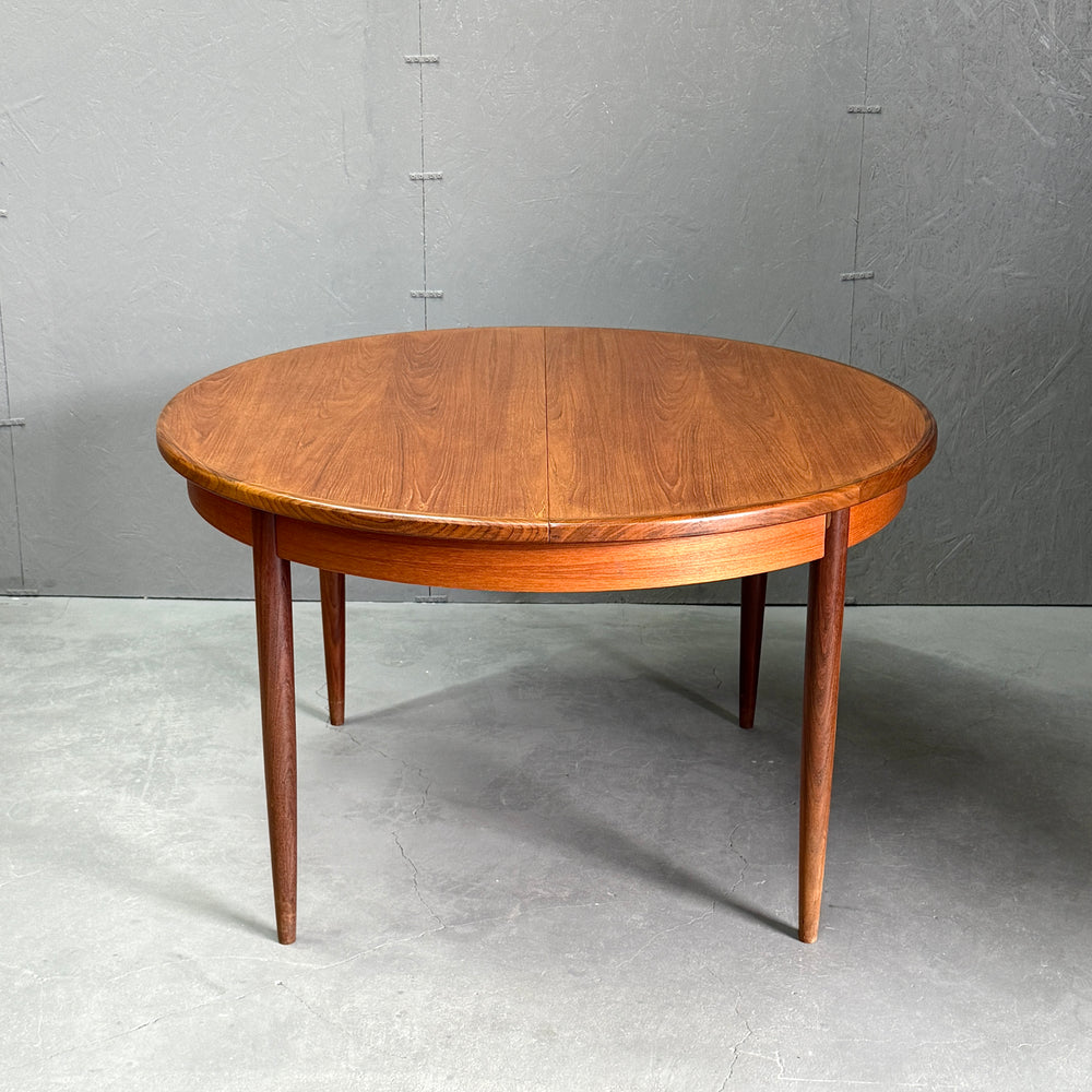 
                      
                        G-PLAN(ジープラン) / Fresco ROUND TABLE フレスコ ラウンドエクステンション ダイニングテーブル (403)
                      
                    