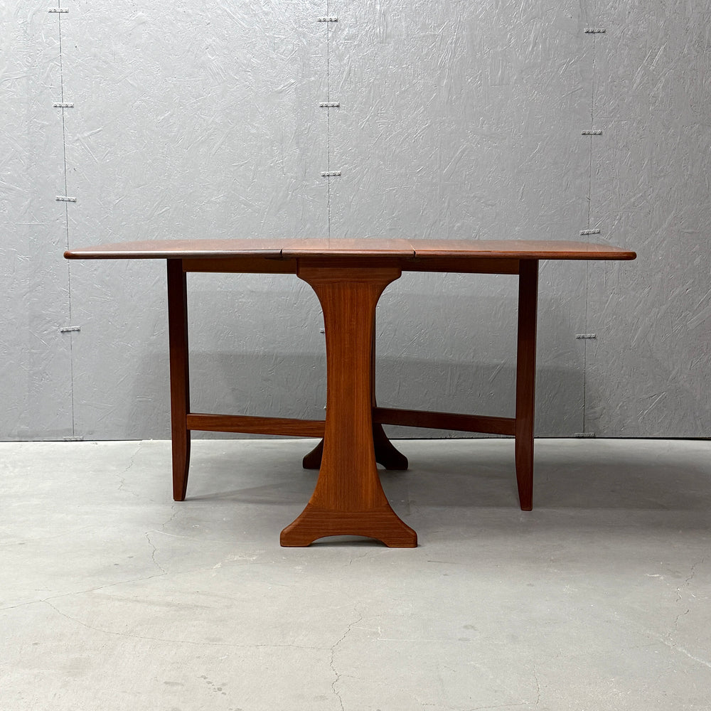 
                      
                        G-PLAN(ジープラン) / Fresco GATELEG TABLE ゲートレッグテーブル (501)
                      
                    