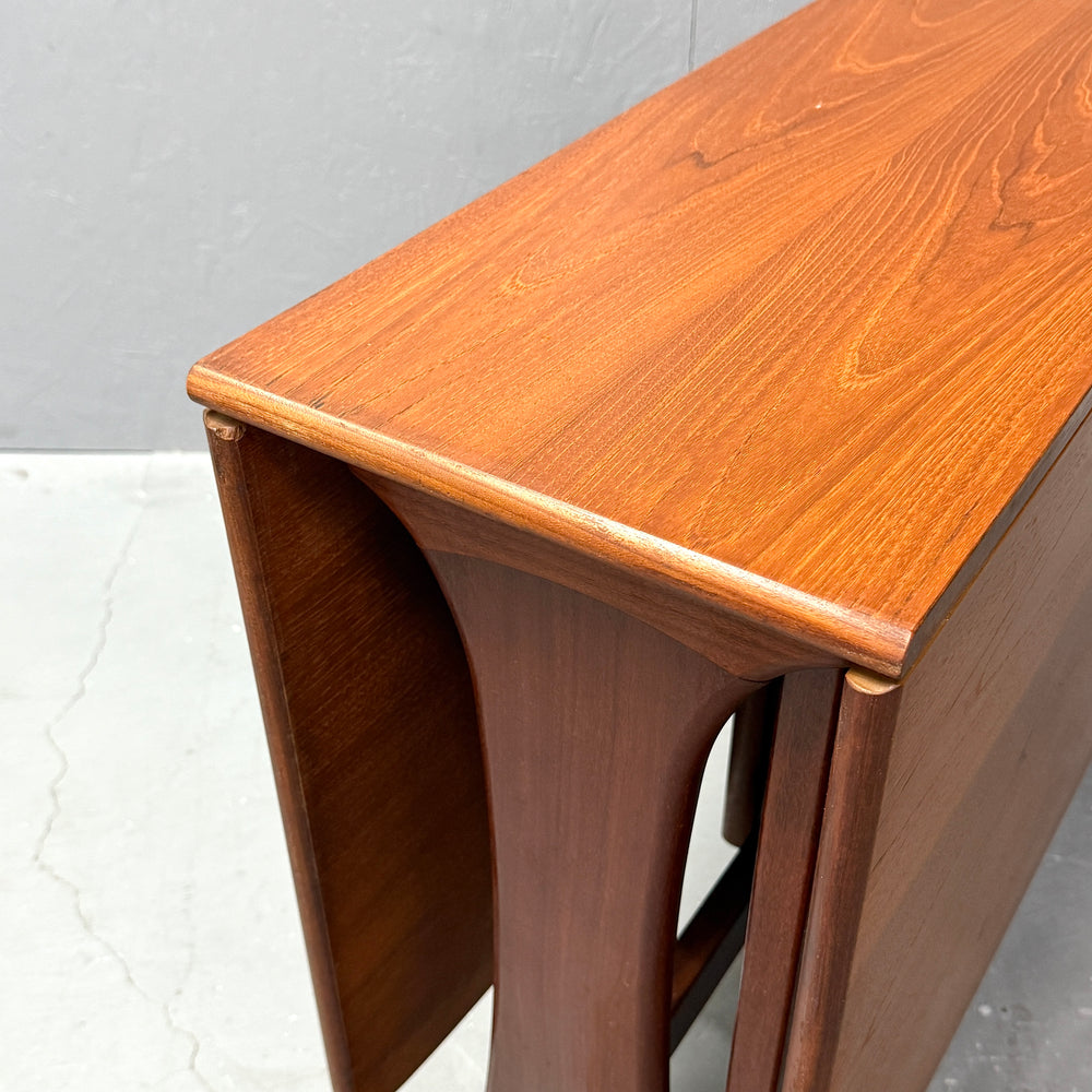 
                      
                        G-PLAN(ジープラン) / Fresco GATELEG TABLE ゲートレッグテーブル (501)
                      
                    