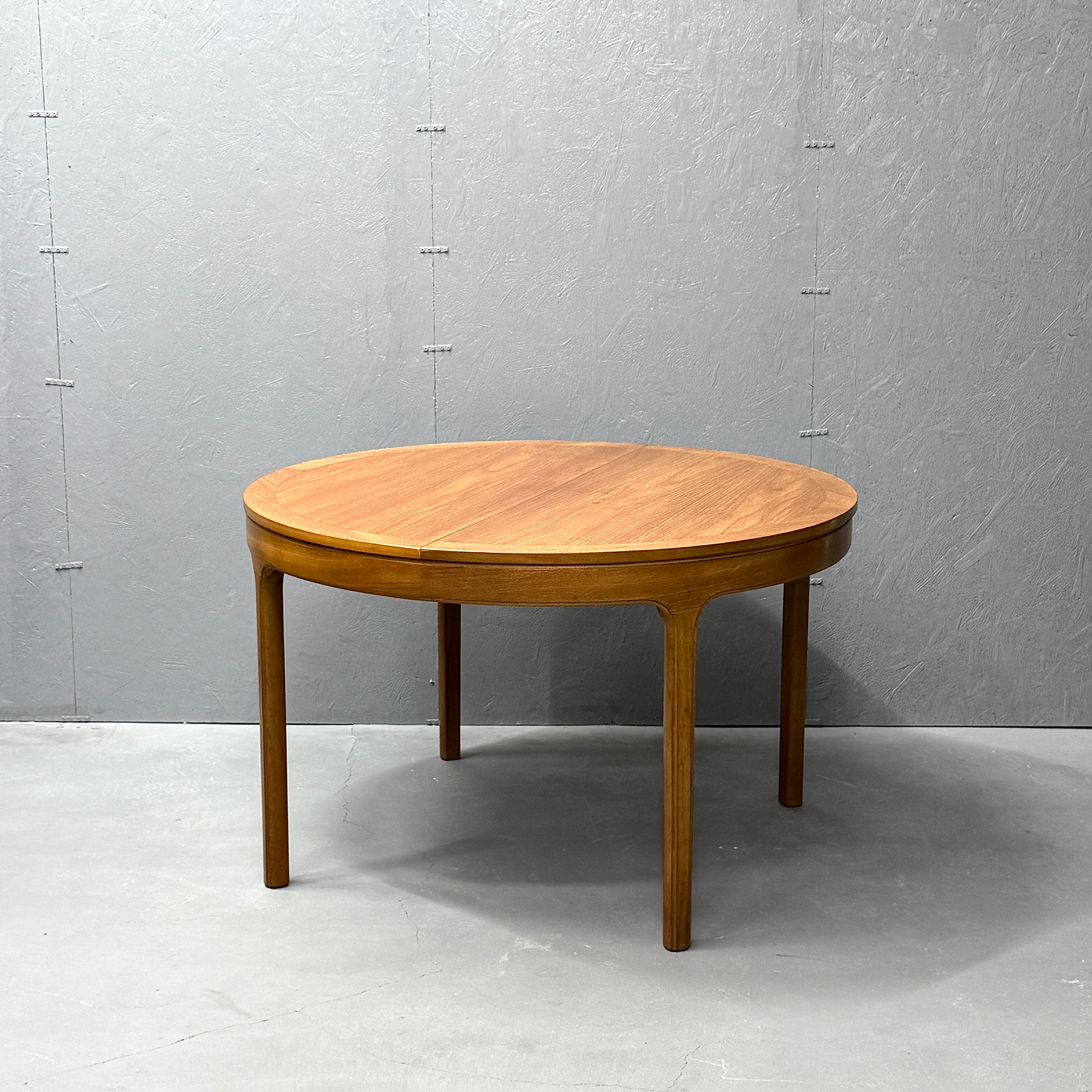 ダイニングテーブル – NONOR FURNITURE