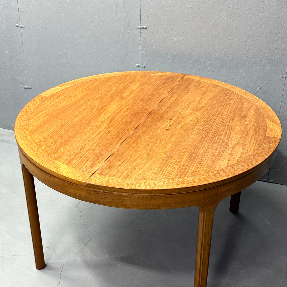 
                      
                        Nathan(ネイサン) / EXTENSION ROUND TABLE エクステンション ラウンドテーブル (402)
                      
                    