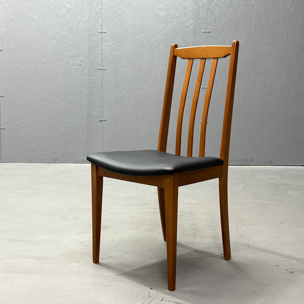 
                      
                        Vintage dining chair 英国ヴィンテージ ダイニングチェア (402)
                      
                    