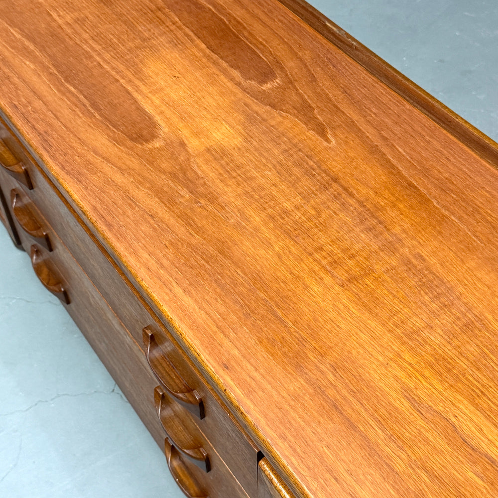 
                      
                        William Lawrence (ウィリアム・ローレンス) / Vintage SIDEBOARD ヴィンテージ サイドボード
                      
                    