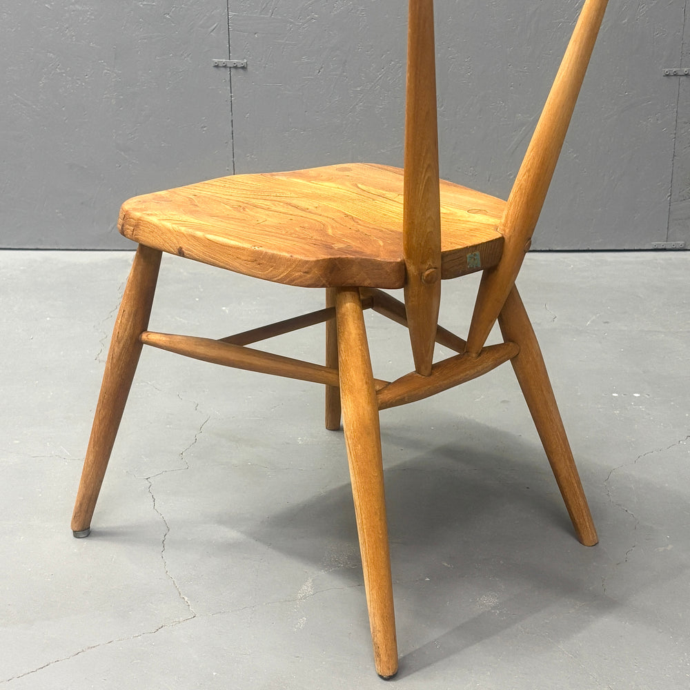 
                      
                        ERCOL(アーコール) / STACKING CHAIR スタッキングチェア (304)
                      
                    