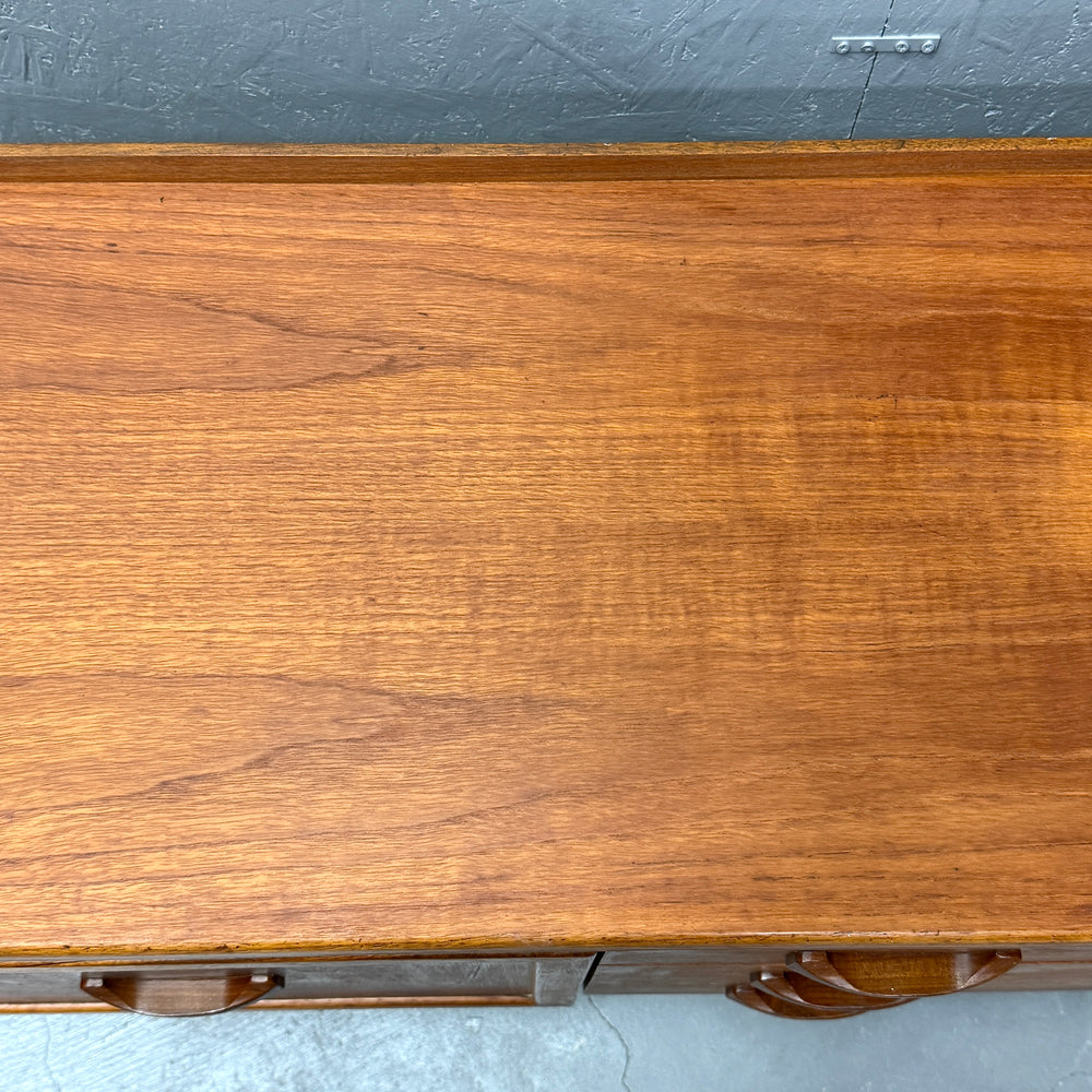 
                      
                        William Lawrence (ウィリアム・ローレンス) / Vintage SIDEBOARD ヴィンテージ サイドボード
                      
                    