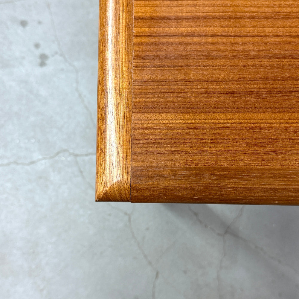 
                      
                        SUNELM Products (サンエルム・プロダクツ)
/ Teak Nest of Table チーク ネストテーブル
                      
                    