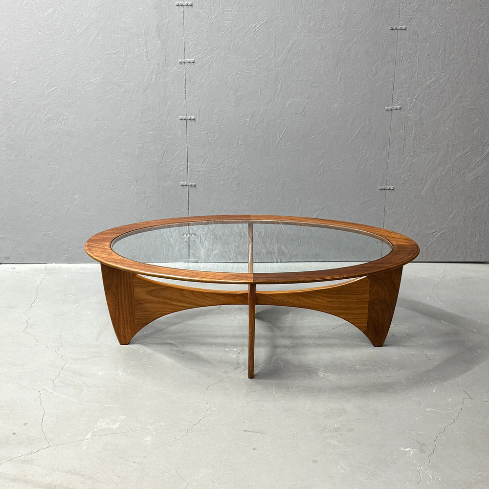 
                      
                        G-PLAN(ジープラン) / Astro oval coffee table アストロ オーバルコーヒーテーブル (501)
                      
                    