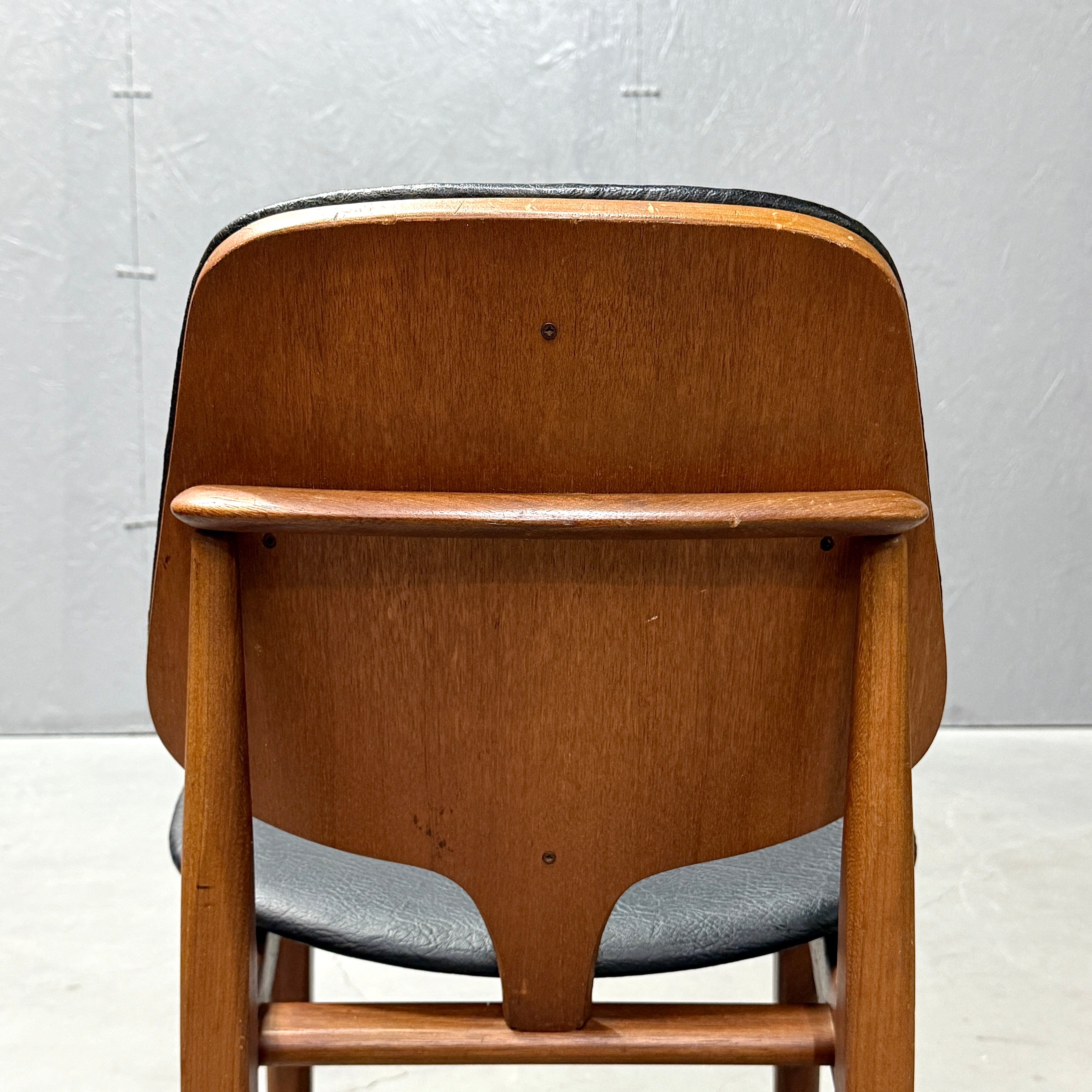 Elliots of Newbury(EON) / VINTAGE CHAIR ヴィンテージチェア (504