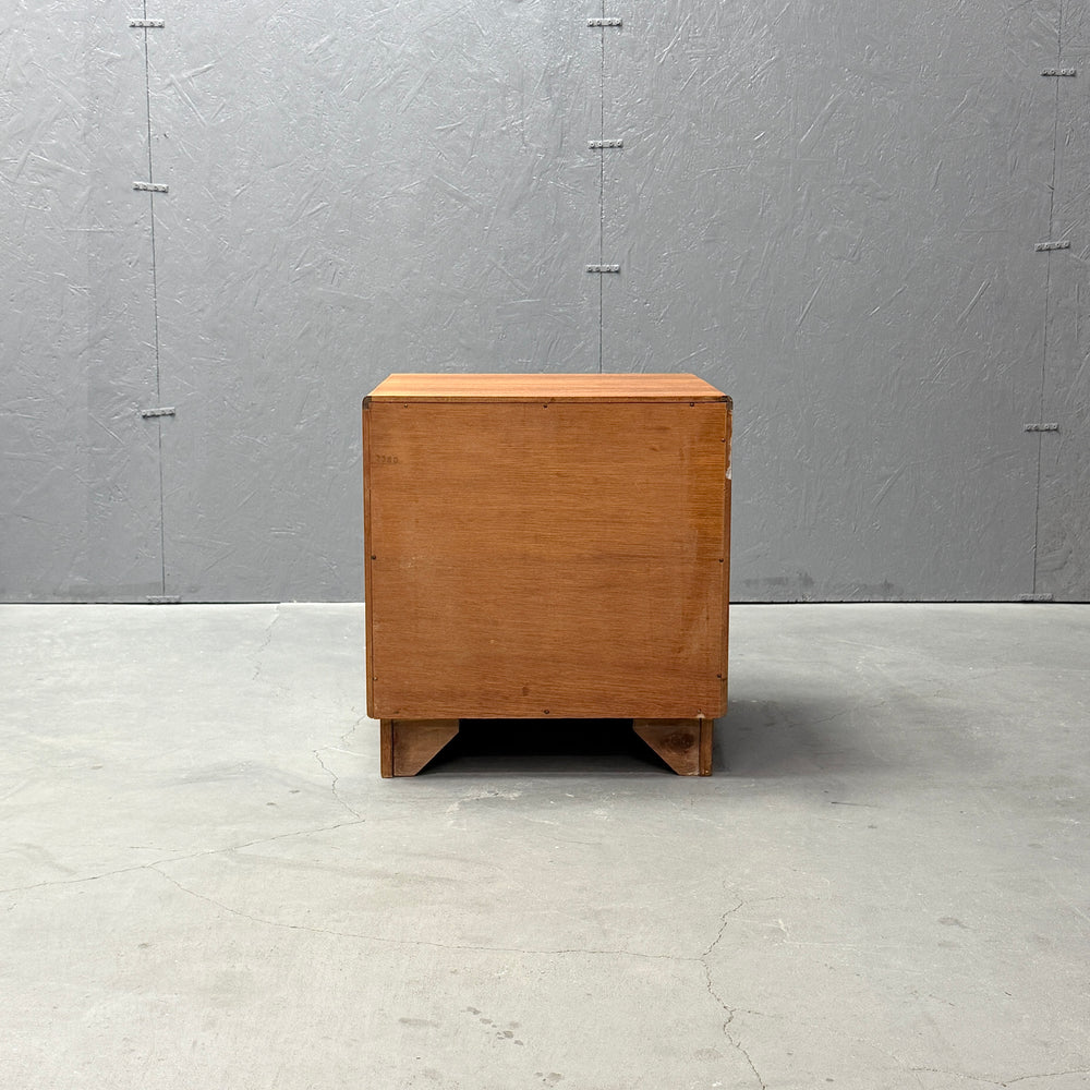 
                      
                        G-PLAN(ジープラン) / Fresco 3-Drawer Chest フレスコ 3段チェスト (501)
                      
                    