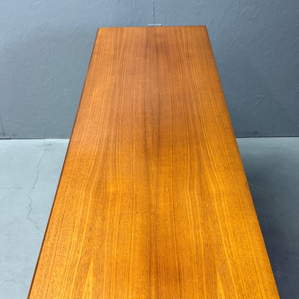 
                      
                        G-PLAN(ジープラン) / Fresco Sideboard フレスコ サイドボード (501)
                      
                    