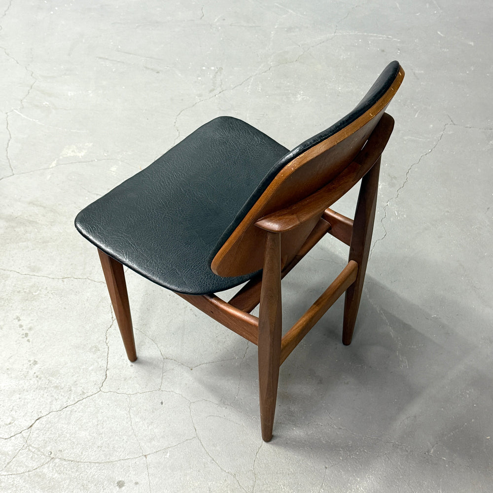 
                      
                        Elliots of Newbury(EON) / VINTAGE CHAIR ヴィンテージチェア (501)
                      
                    