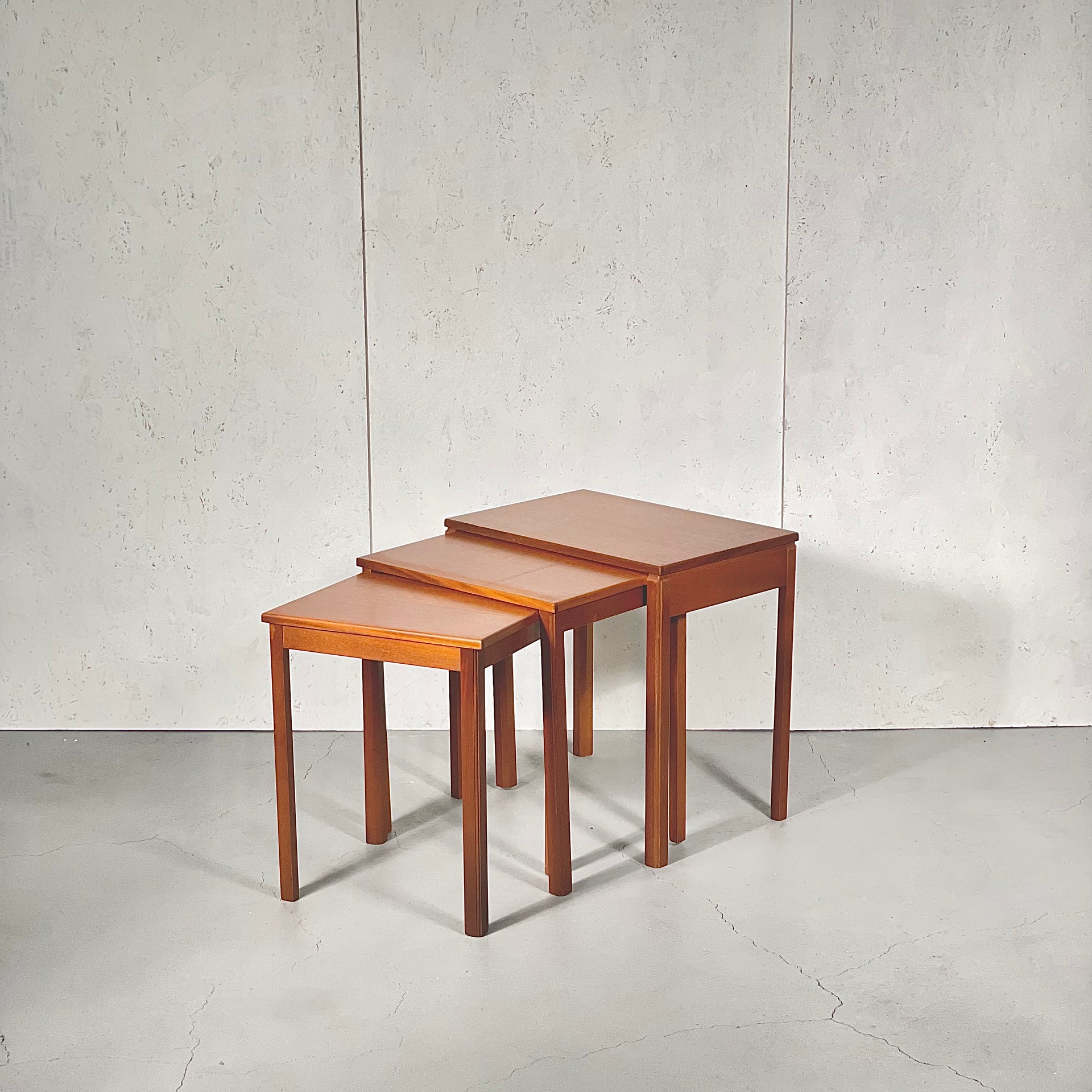 [宅送] A.H.McINTOSH(マッキントッシュ) ネストテーブル TABLE NEST / サイドテーブル・ナイトテーブル・ローテーブル