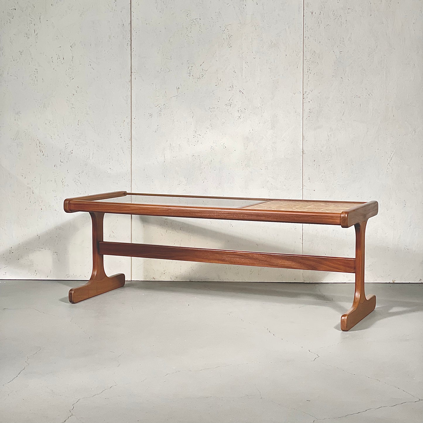 G-PLAN(ジープラン) /タイル ガラストップ コーヒーテーブル (301) G G-PLAN(ジープラン) /タイル ガラストップ コーヒーテーブル (301) G