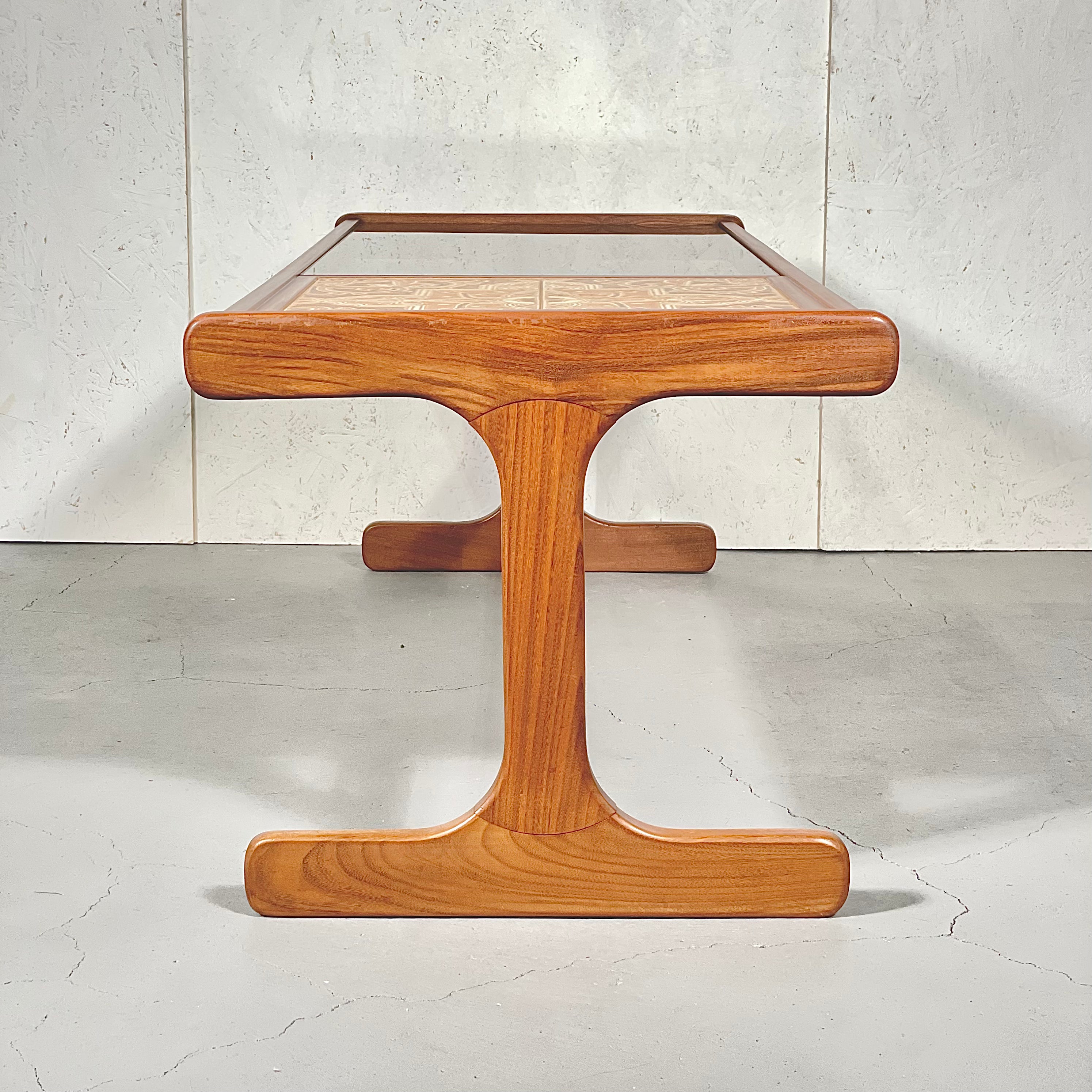 関西限定　送料別　ジープラン　ガラスローテーブル　タイルトップ　G-plan 関西限定 送料別 ジープラン ガラスローテーブル タイルトップ G-plan