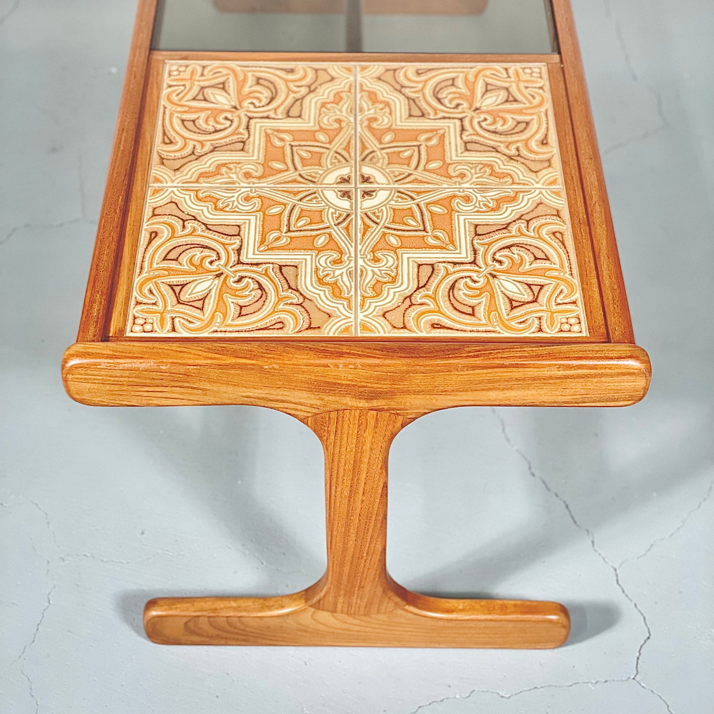 G-PLAN(ジープラン) /タイル ガラストップ コーヒーテーブル G-PLAN(ジープラン) / TILE & GLASS TOP COFFEE TABLE タイル