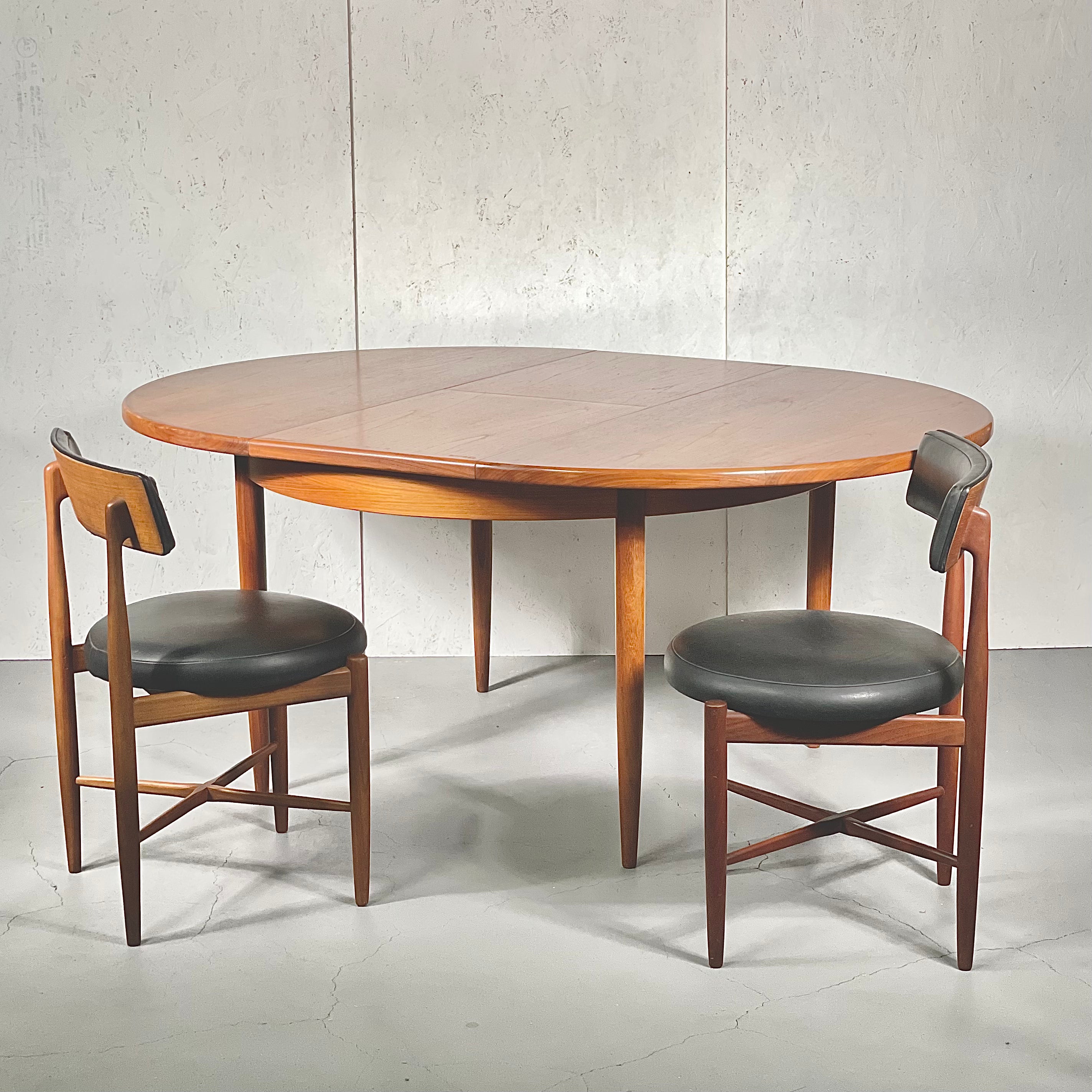 G-PLAN フレスコ ラウンドエクステンション ダイニングテーブル (409) G-PLAN フレスコ ラウンドエクステンション ダイニングテーブル (409