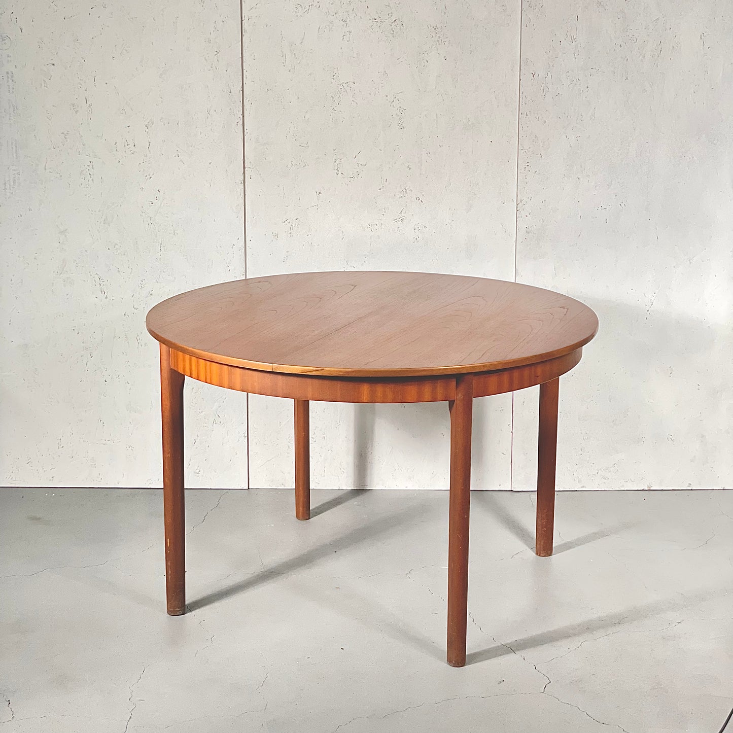 A.H.McINTOSH(マッキントッシュ) / ROUND TABLE ラウンドエクステンションテーブル (1) – NONOR FURNITURE