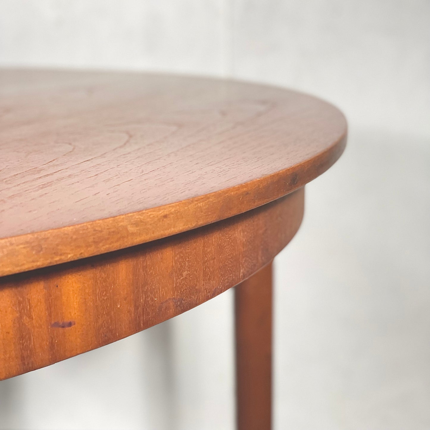 A.H.McINTOSH(マッキントッシュ) / ROUND TABLE ラウンドエクステンションテーブル (1) – NONOR FURNITURE