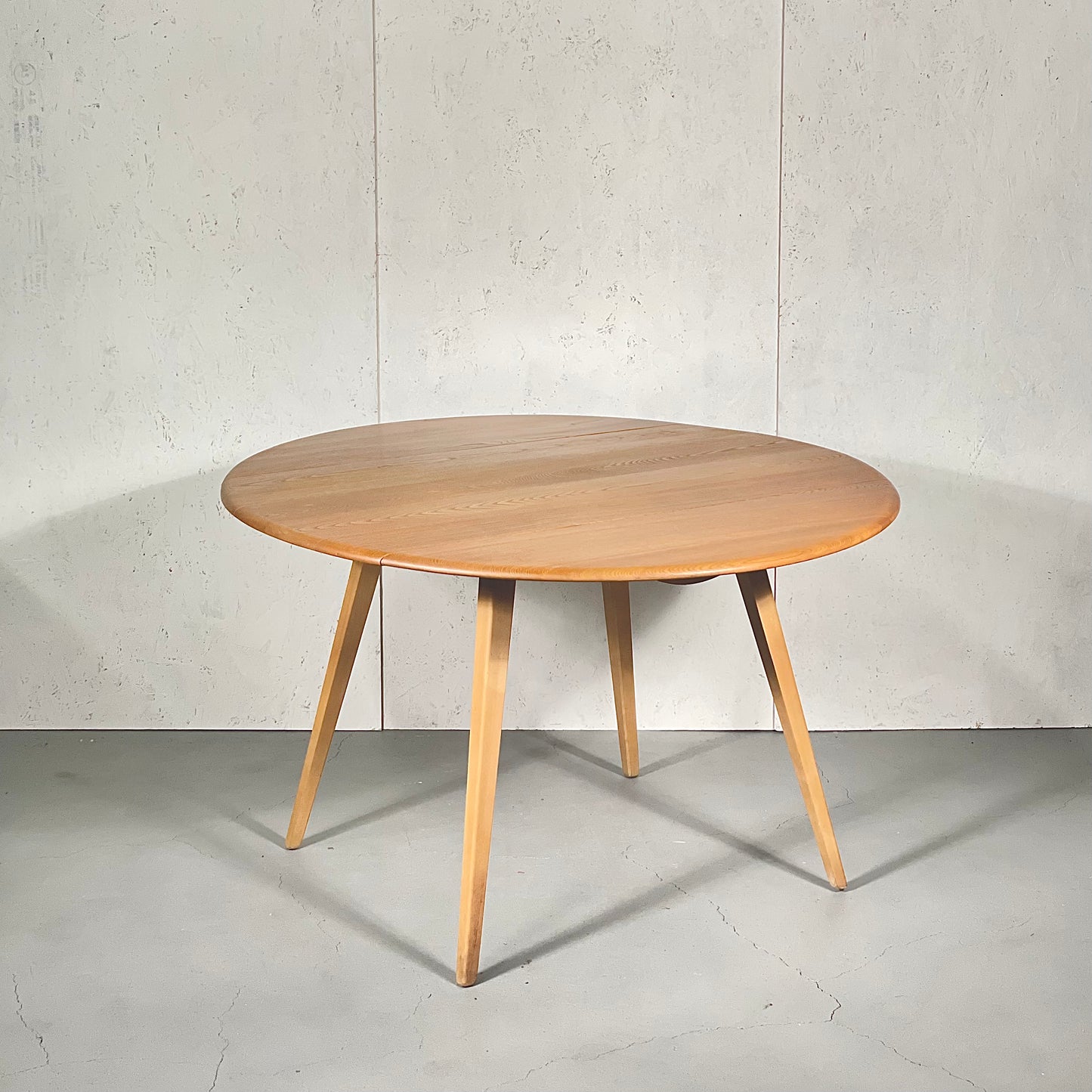 ERCOL(アーコール) / DROP LEAF ROUND TABLE ドロップリーフ ERCOL(アーコール) / DROP LEAF ROUND TABLE ドロップリーフ